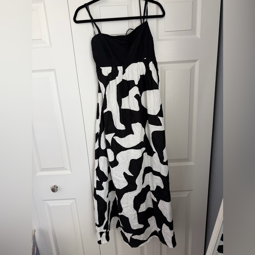 Abercrombie & Fitch Monochrome Maxi Dress with tie back